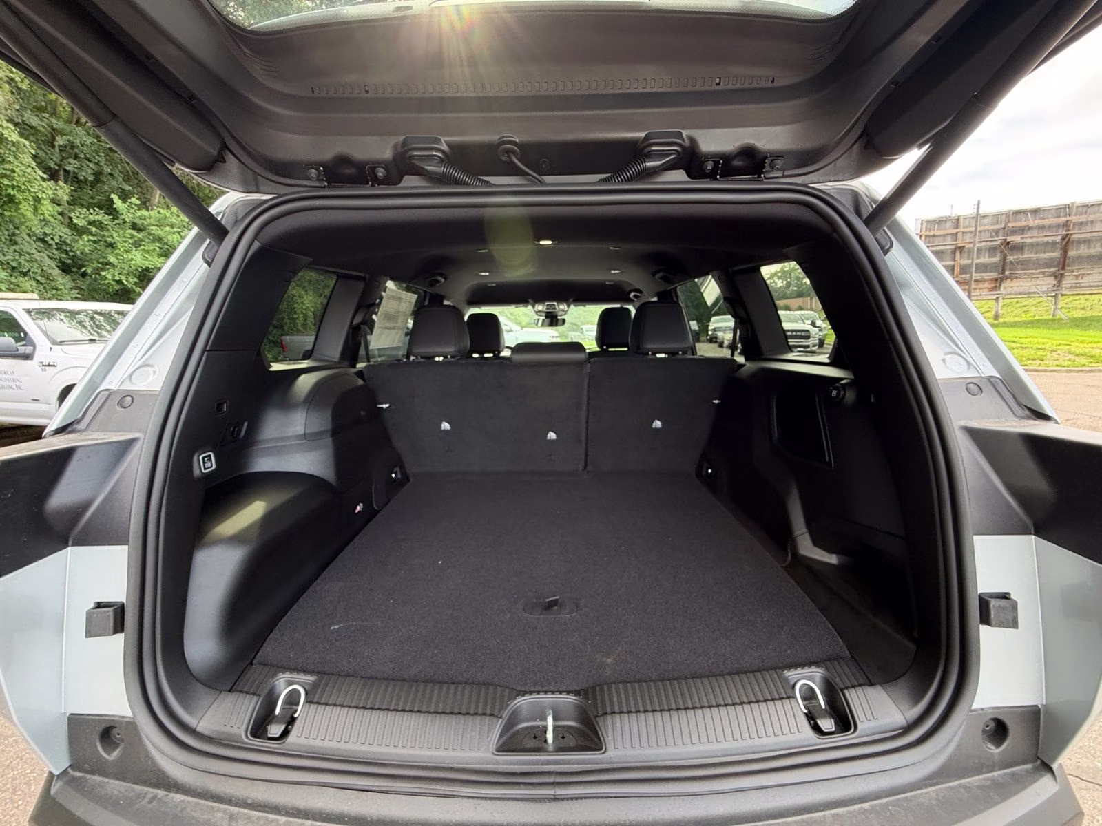 2026 Silver Zynith Clearcoat Jeep Cherokee Limited 4X4 SUV