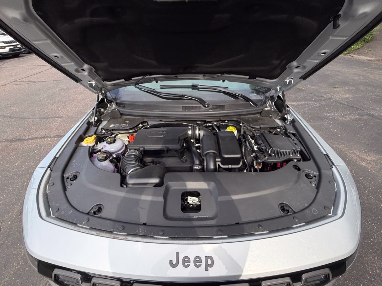 2026 Silver Zynith Clearcoat Jeep Cherokee Limited 4X4 SUV