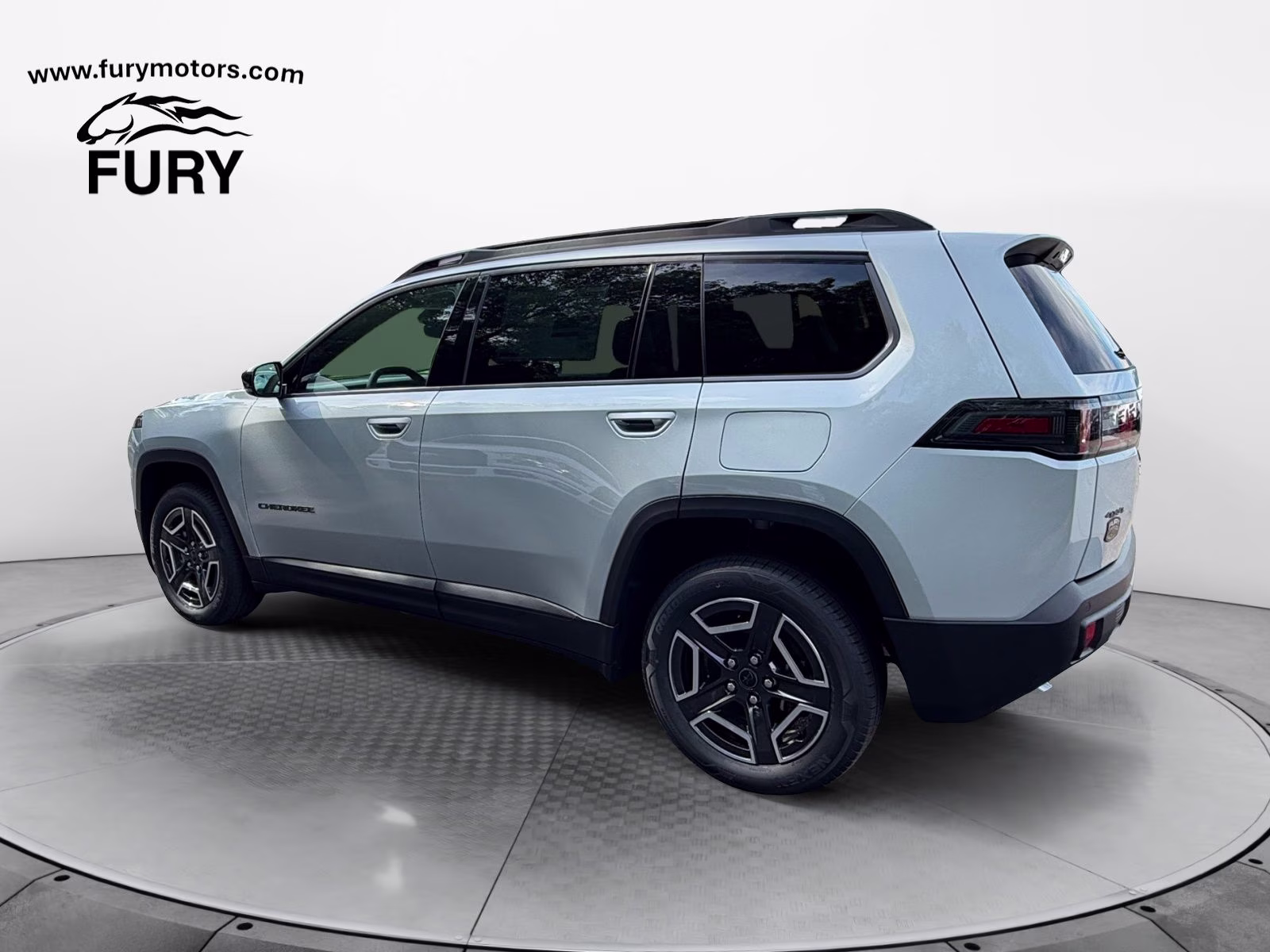 2026 Silver Zynith Clearcoat Jeep Cherokee Limited 4X4 SUV