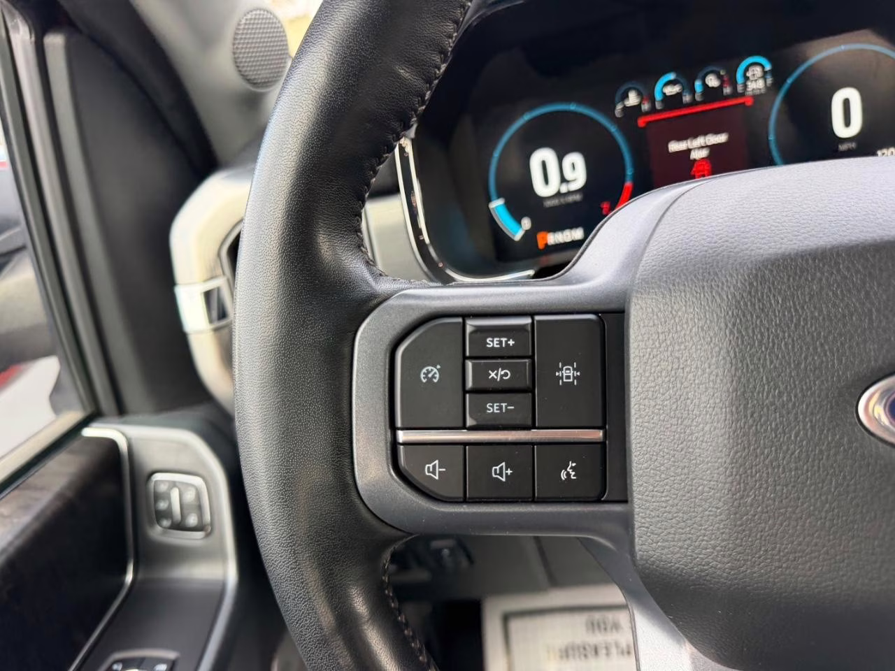 2023 Hot Pepper Red Metallic Tinted Clearcoat Ford F-150 Lariat 4X4 Truck