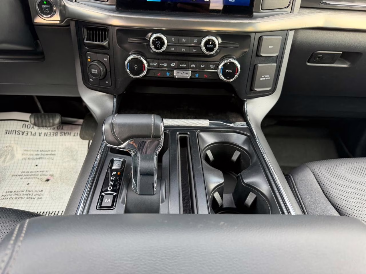 2023 Hot Pepper Red Metallic Tinted Clearcoat Ford F-150 Lariat 4X4 Truck