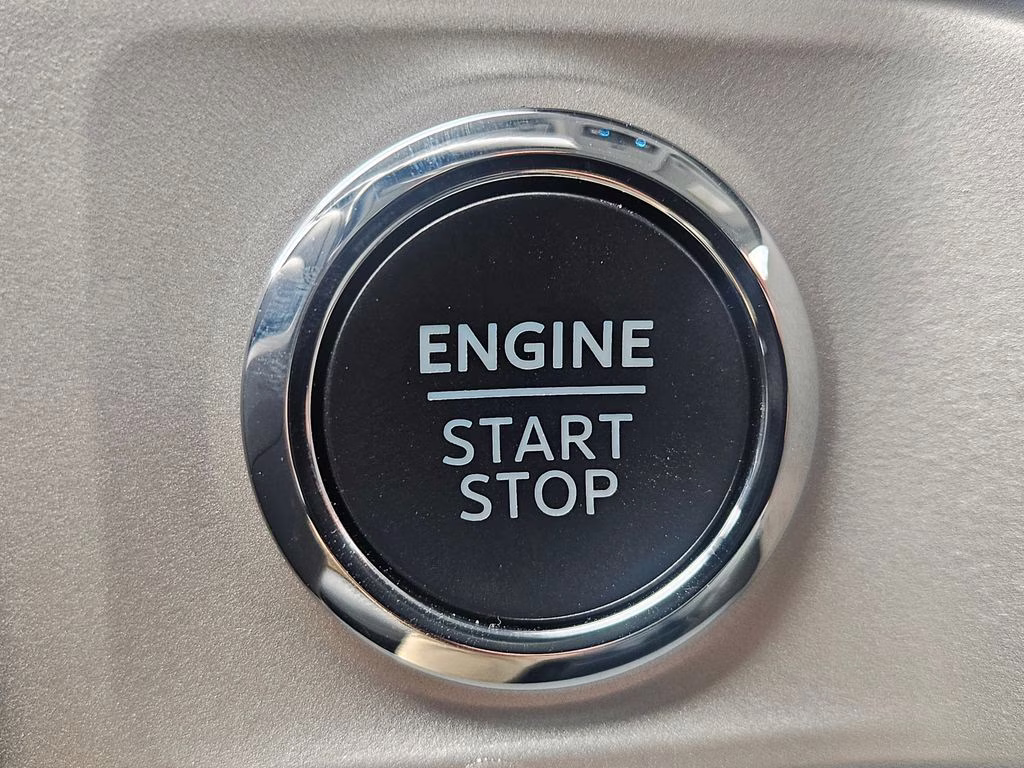 2026 Oxford White Ford Super Duty F-350 SRW XLT 4X4 Truck