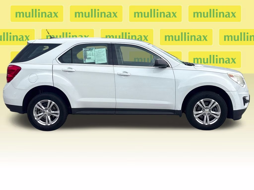 2013 Summit White Chevrolet Equinox LS FWD SUV