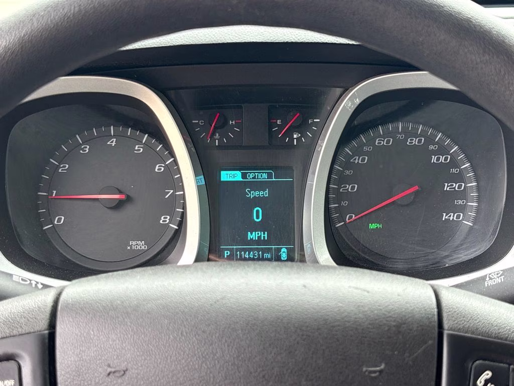 2013 Summit White Chevrolet Equinox LS FWD SUV