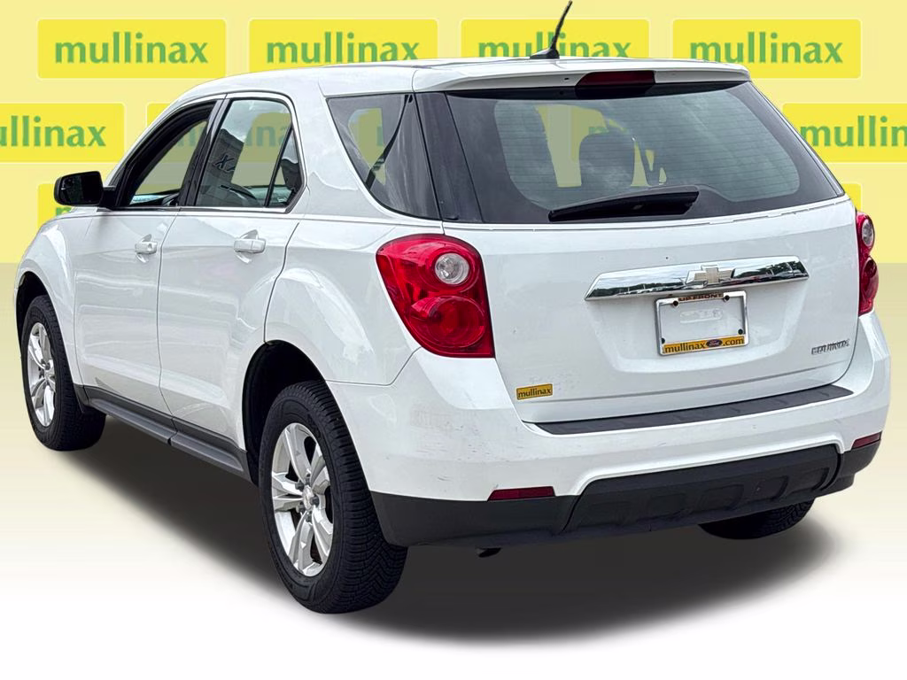 2013 Summit White Chevrolet Equinox LS FWD SUV