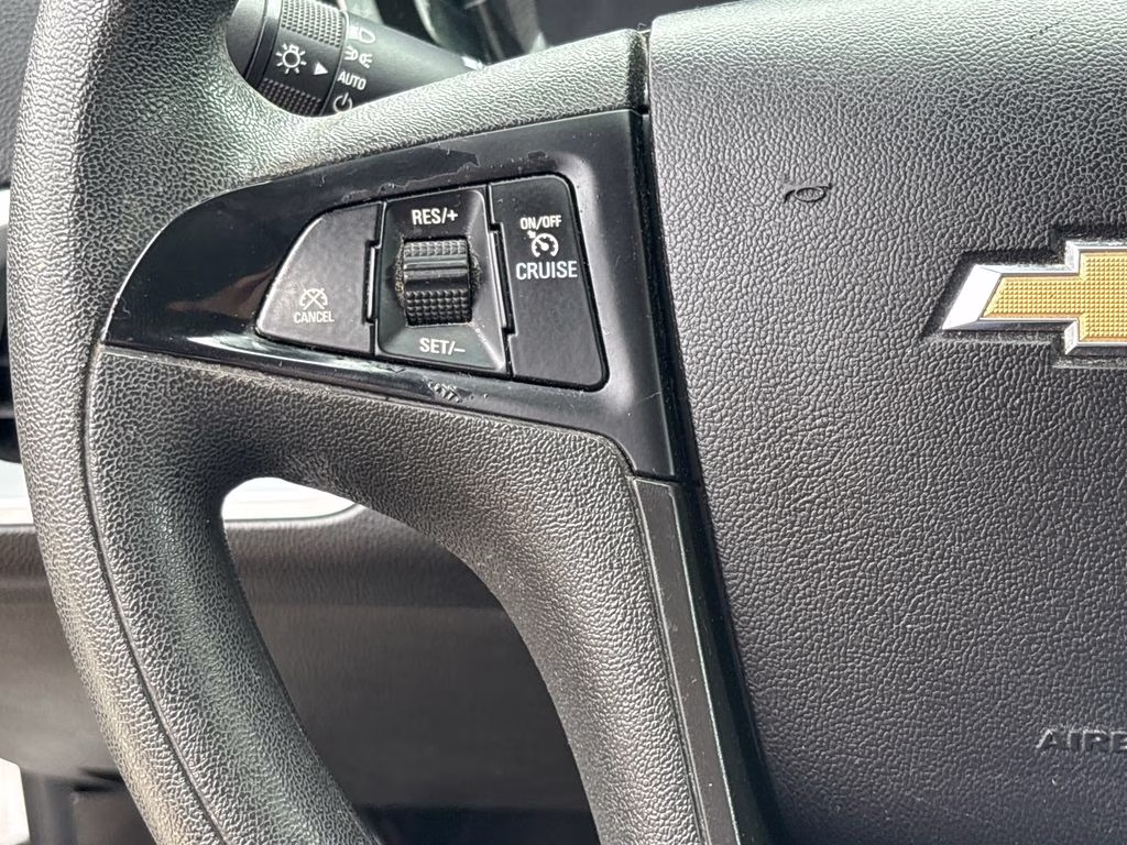 2013 Summit White Chevrolet Equinox LS FWD SUV