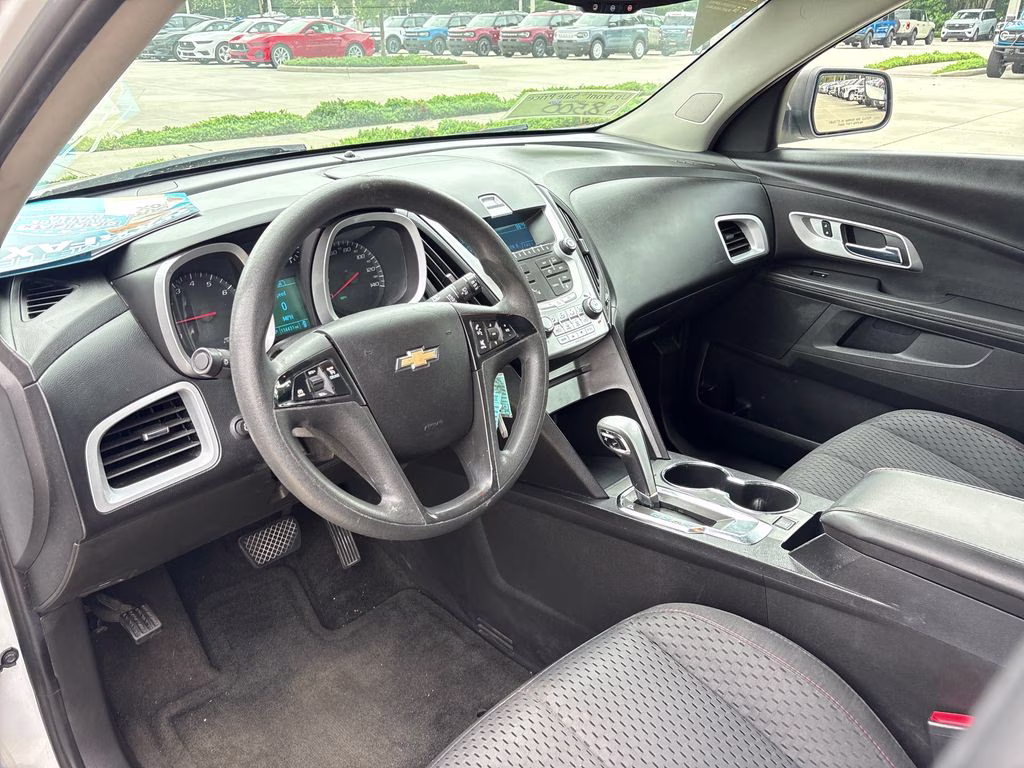 2013 Summit White Chevrolet Equinox LS FWD SUV