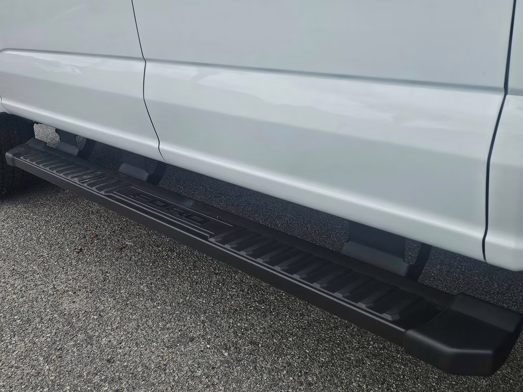 2026 Oxford White Ford Super Duty F-350 SRW XLT 4X4 Truck