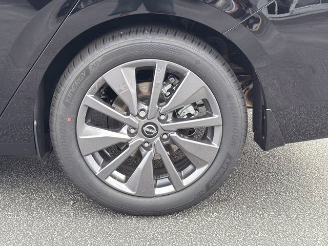 2026 Super Black Nissan Sentra SL FWD Sedan