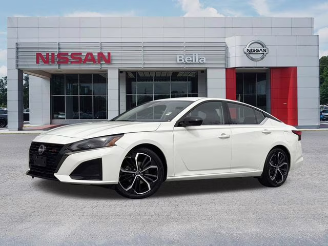 2024 Glacier White Nissan Altima 2.5 SR FWD Sedan