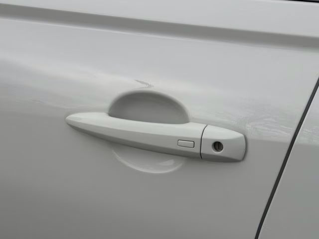 2024 Glacier White Nissan Altima 2.5 SR FWD Sedan