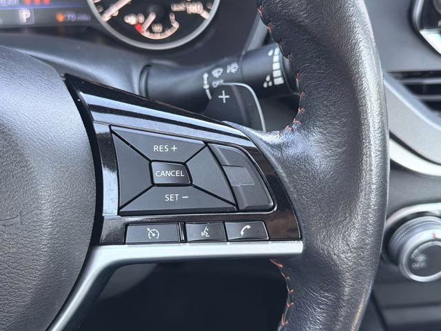 2024 Gray Sky Pearl Nissan Altima 2.5 SR FWD Sedan