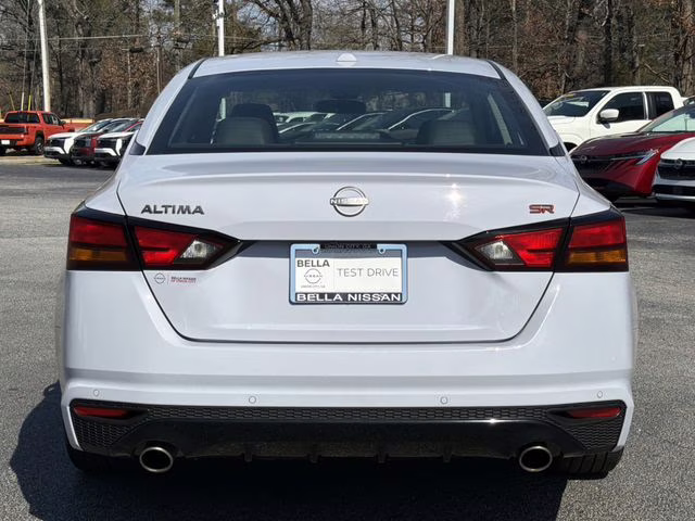 2024 Gray Sky Pearl Nissan Altima 2.5 SR FWD Sedan