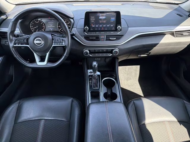 2024 Gray Sky Pearl Nissan Altima 2.5 SR FWD Sedan