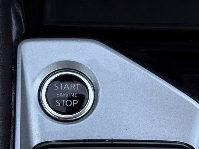2024 Gray Sky Pearl Nissan Altima 2.5 SR FWD Sedan