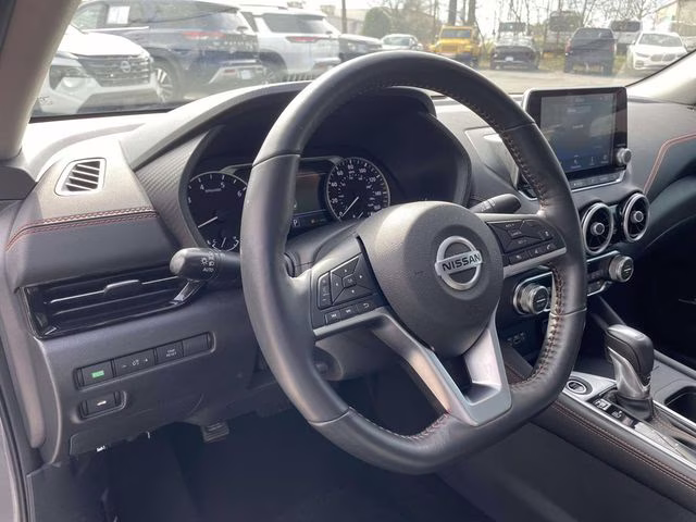 2023 Gun Metallic/Super Black Nissan Sentra SR FWD Sedan