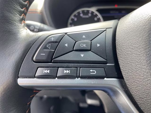 2023 Gun Metallic/Super Black Nissan Sentra SR FWD Sedan