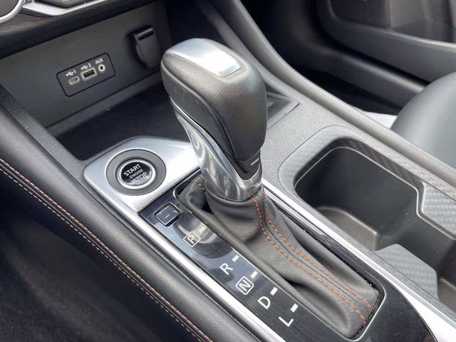 2023 Gun Metallic/Super Black Nissan Sentra SR FWD Sedan