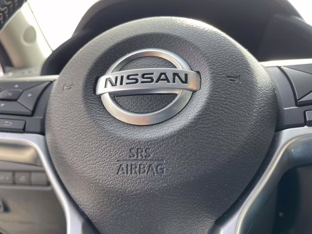 2023 Gun Metallic/Super Black Nissan Sentra SR FWD Sedan