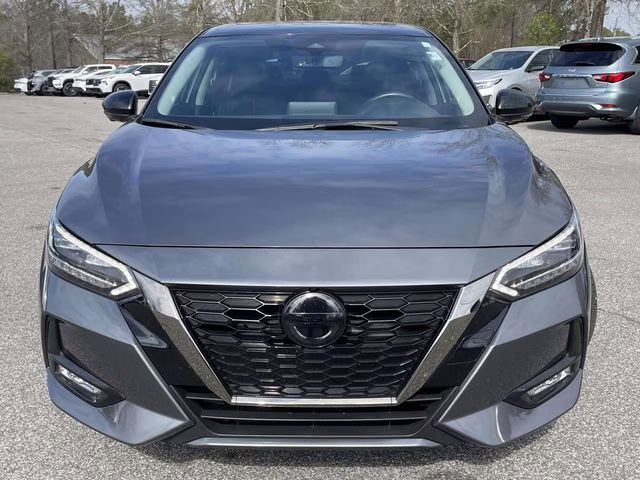 2023 Gun Metallic/Super Black Nissan Sentra SR FWD Sedan