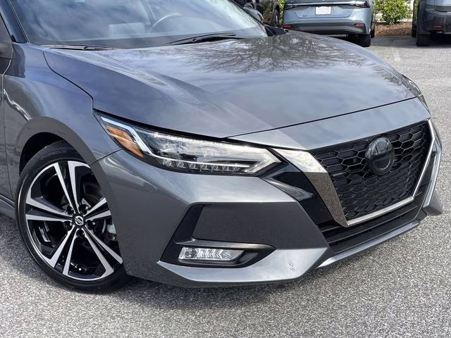 2023 Gun Metallic/Super Black Nissan Sentra SR FWD Sedan