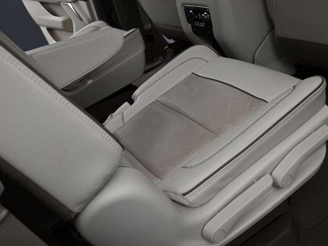 2023 Sterling Metallic GMC Yukon Denali RWD SUV