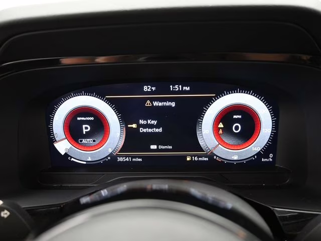 2023 Pearl White Tricoat Nissan Pathfinder Platinum 4X4 SUV