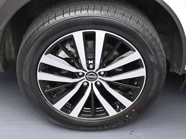 2023 Pearl White Tricoat Nissan Pathfinder Platinum 4X4 SUV