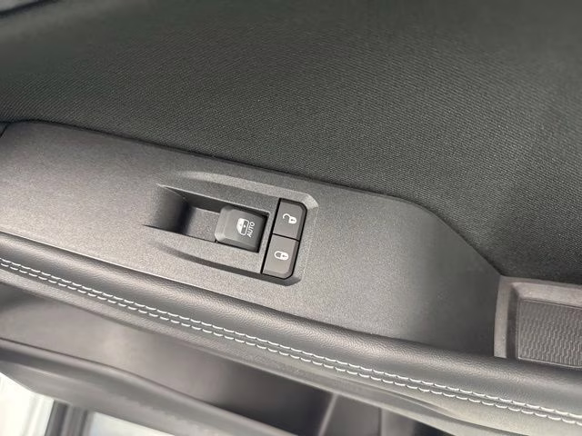 2026 Sting-Gray Clearcoat Jeep Cherokee Laredo 4X4 SUV