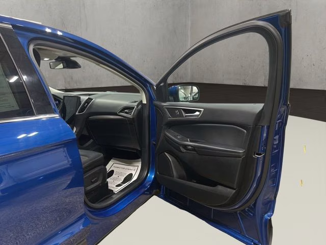 2023 Atlas Blue Metallic Ford Edge SEL AWD SUV