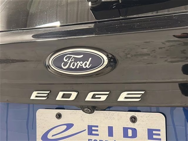2023 Atlas Blue Metallic Ford Edge SEL AWD SUV