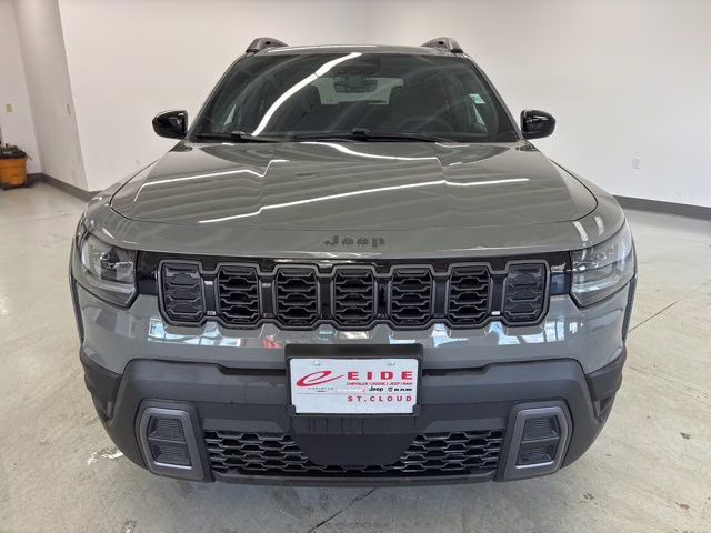 2026 Sting-Gray Clearcoat Jeep Cherokee Laredo 4X4 SUV