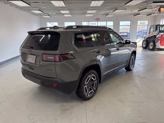 2026 Sting-Gray Clearcoat Jeep Cherokee Laredo 4X4 SUV