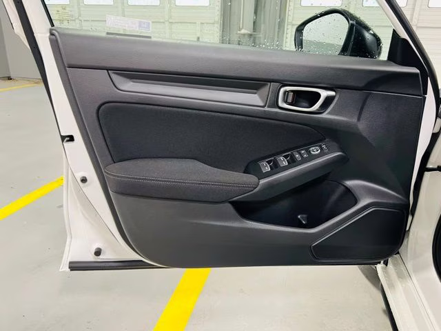 2026 Platinum White Pearl Honda Civic Sport FWD Hatchback