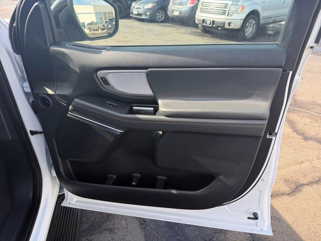 2025 Oxford White Ford Expedition Max Active 4X4 SUV