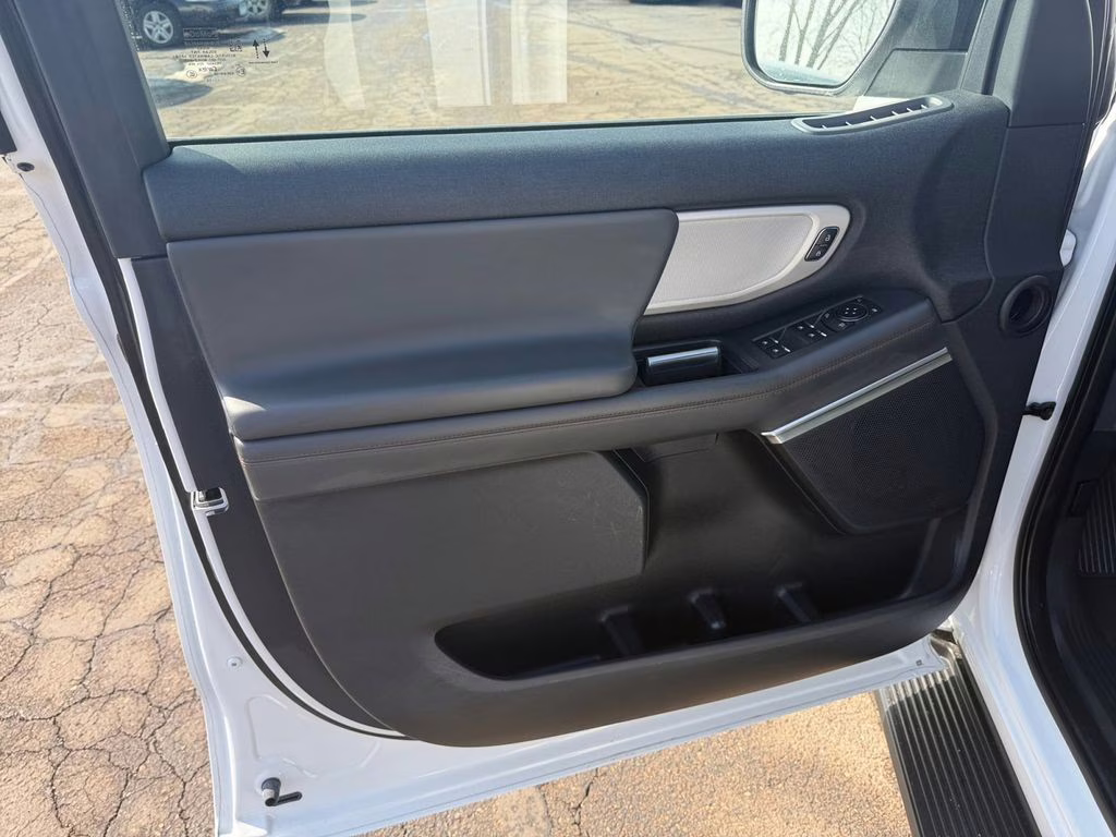 2025 Oxford White Ford Expedition Max Active 4X4 SUV