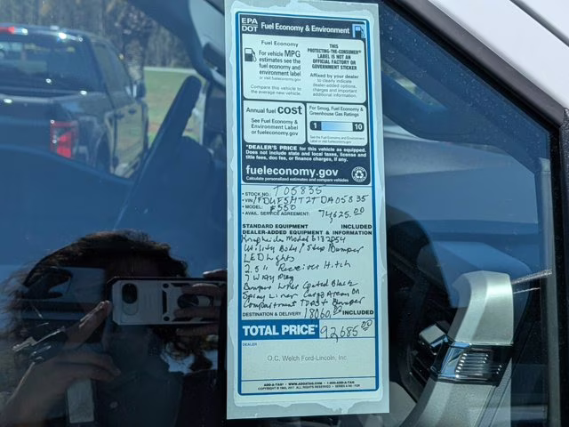 2026 Oxford White Ford Super Duty F-550 DRW XL 4X4 Truck