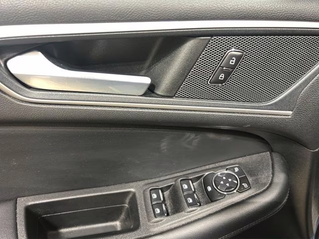 2023 Atlas Blue Metallic Ford Edge SEL AWD SUV