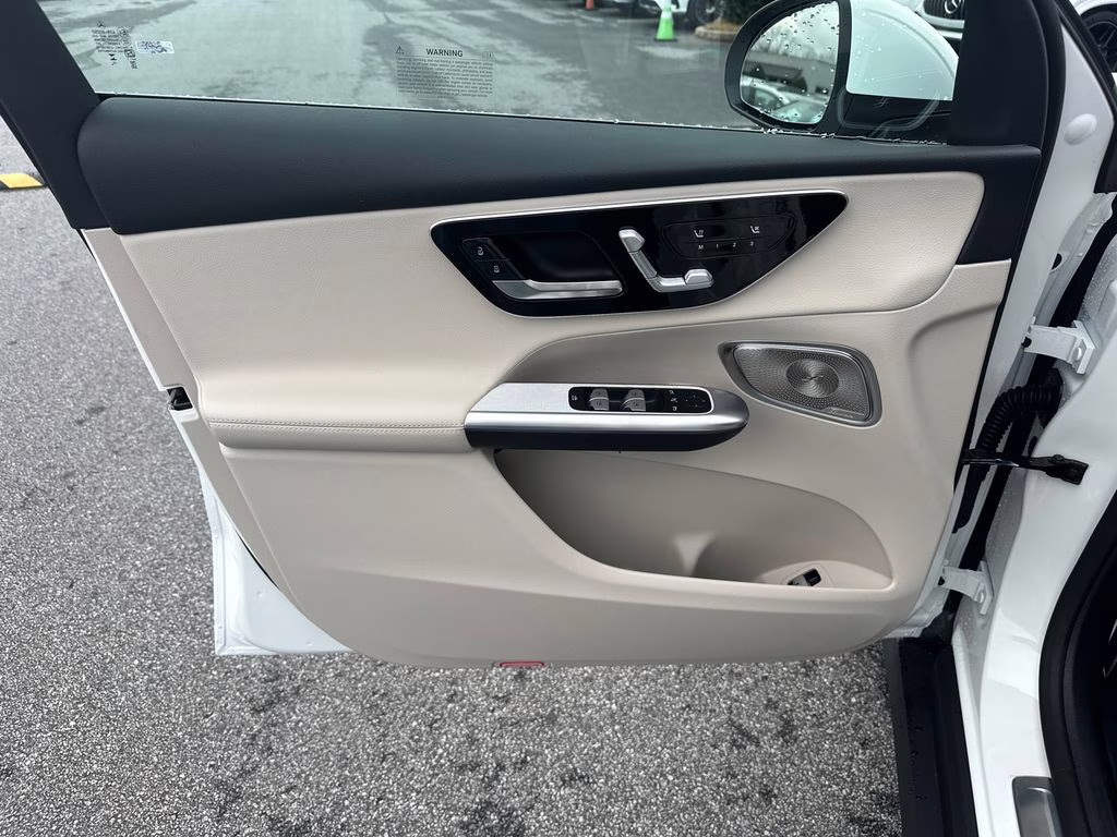 2026 Polar White Mercedes-Benz GLC GLC 350e AWD SUV