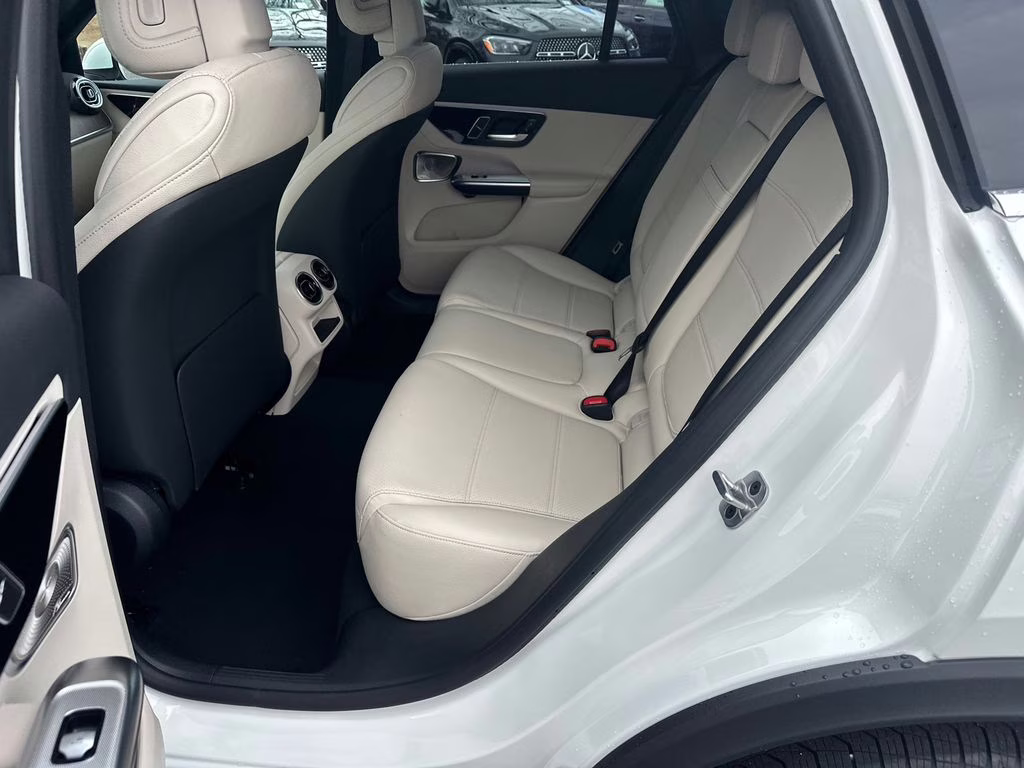 2026 Polar White Mercedes-Benz GLC GLC 350e AWD SUV