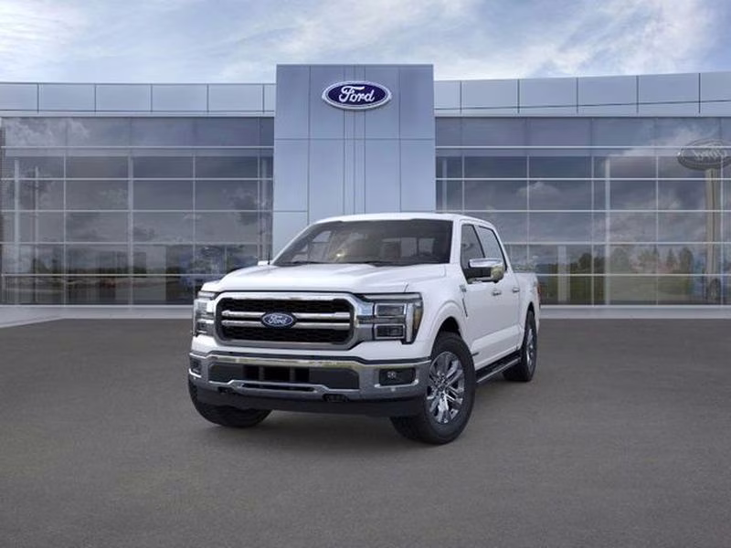 2026 Star White Metallic Tri-Coat Ford F-150 LARIAT 4X4 Truck