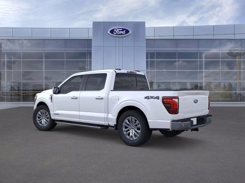 2026 Star White Metallic Tri-Coat Ford F-150 LARIAT 4X4 Truck
