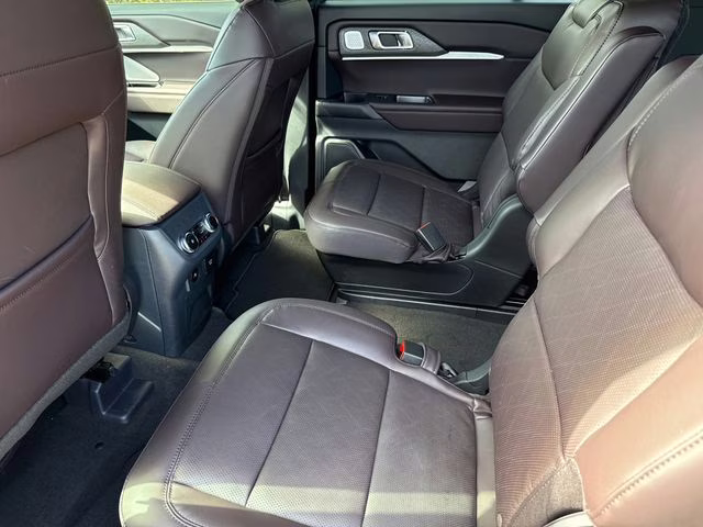 2026 White Ford Explorer Platinum RWD SUV