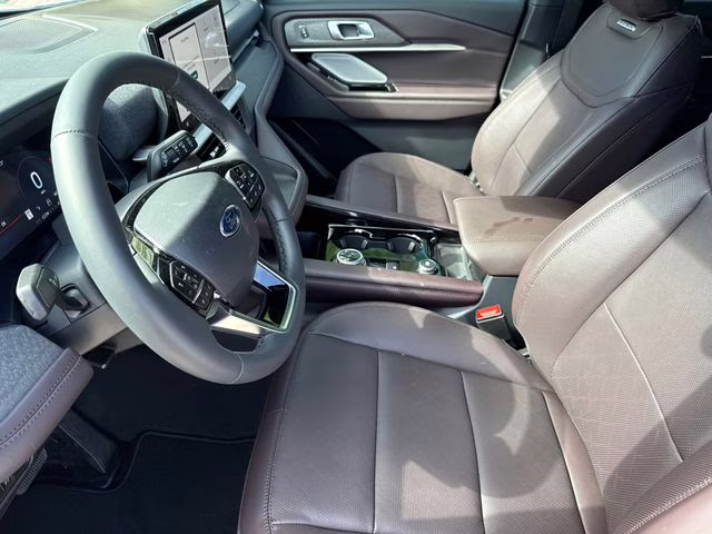 2026 White Ford Explorer Platinum RWD SUV