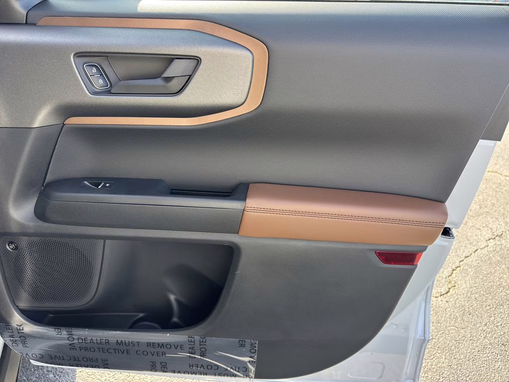 2026 Space White Metallic Ford Bronco Sport Outer Banks 4X4 SUV