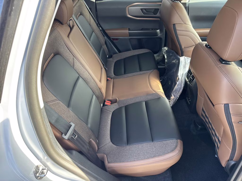 2026 Space White Metallic Ford Bronco Sport Outer Banks 4X4 SUV