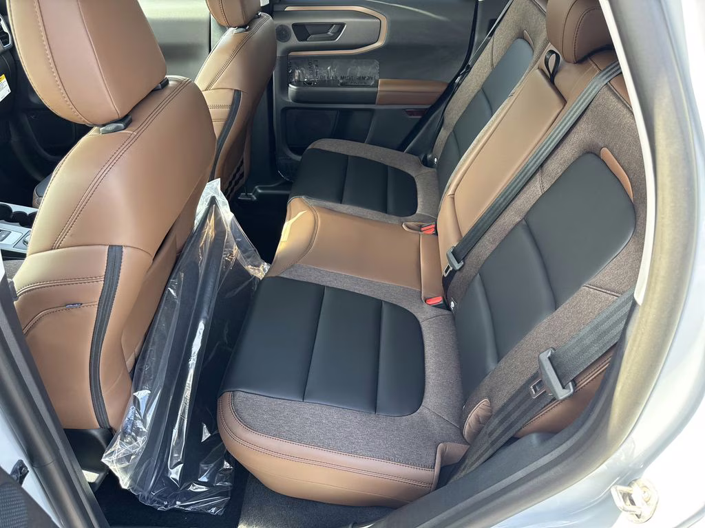 2026 Space White Metallic Ford Bronco Sport Outer Banks 4X4 SUV