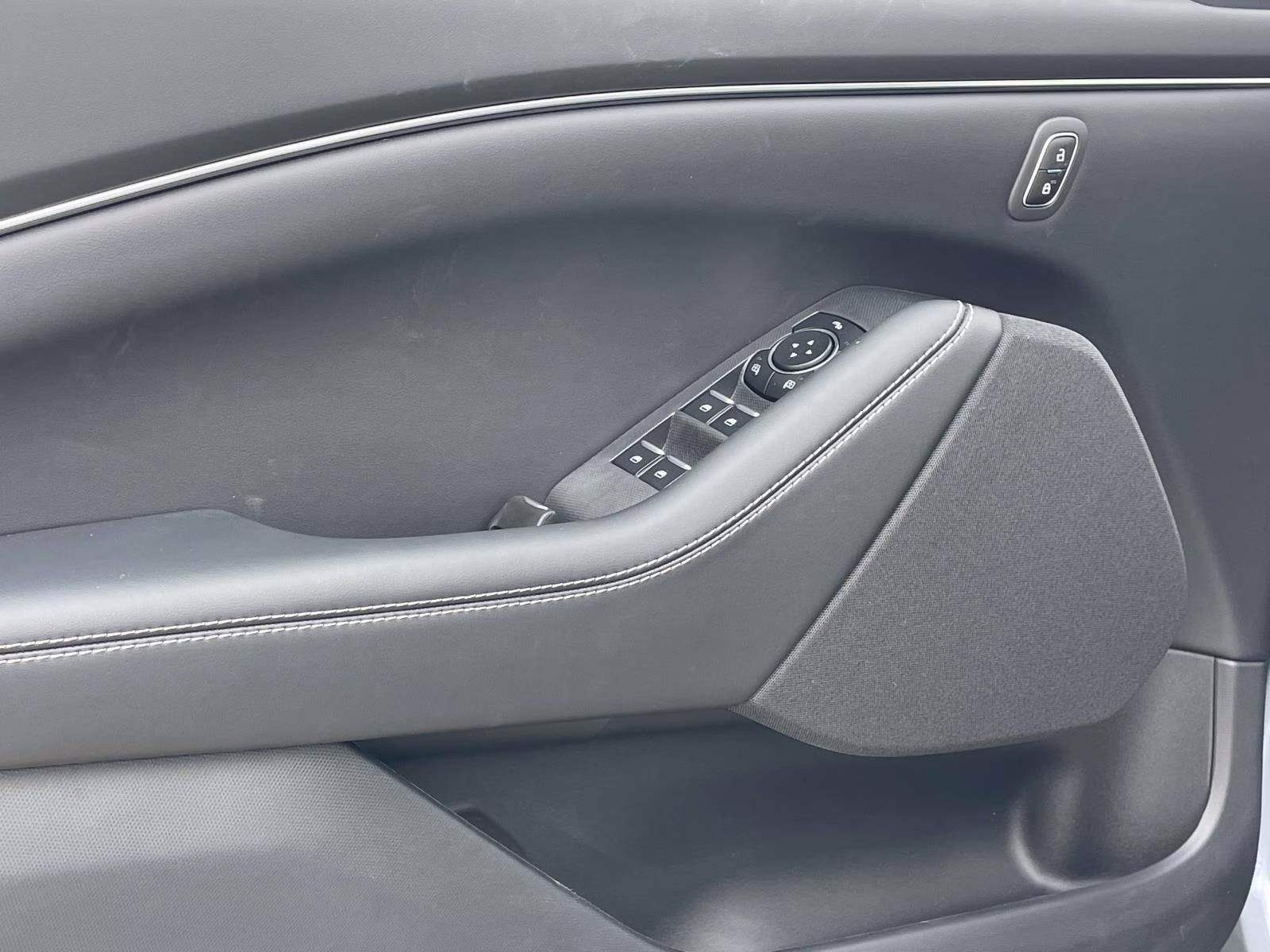 2026 Gray Metallic Ford Mustang Mach-E Select RWD SUV