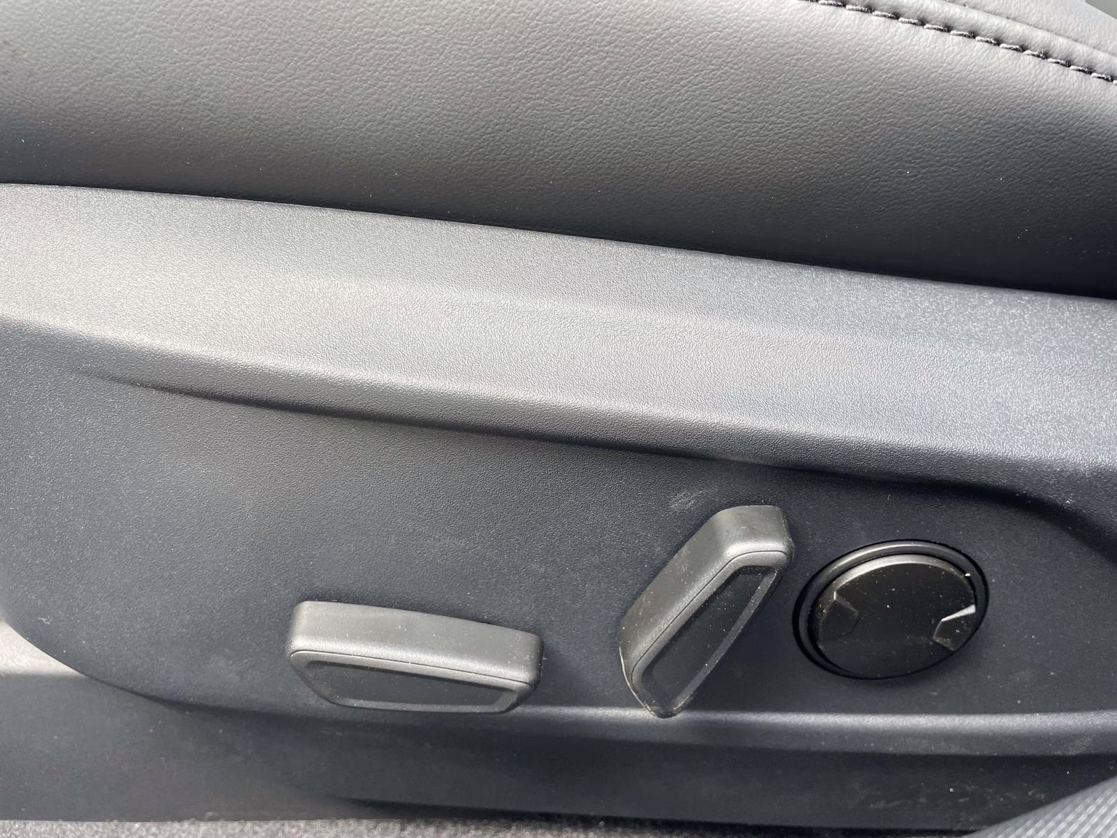 2026 Gray Metallic Ford Mustang Mach-E Select RWD SUV