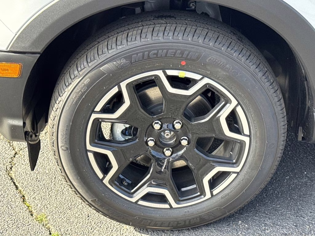 2026 Space White Metallic Ford Bronco Sport Outer Banks 4X4 SUV